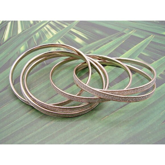 Steve Madden Glitter Design Six Interlocking Bangle Bracelets Gold-Tone 1 Piece - Picture 7 of 11